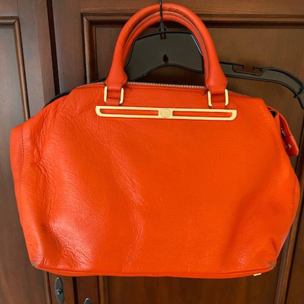 VINCE CAMUTO Leather Handbag